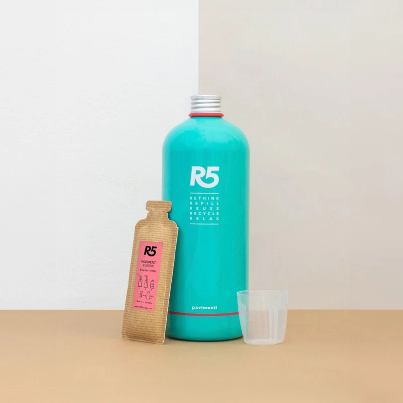 Kit detersivo pavimenti flacone + refill R5 LIVING