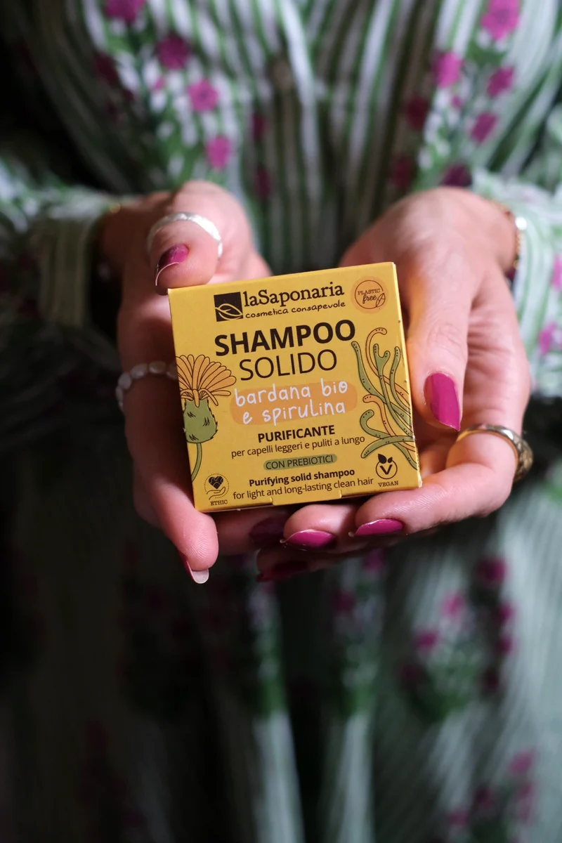 Shampoo solido purificante