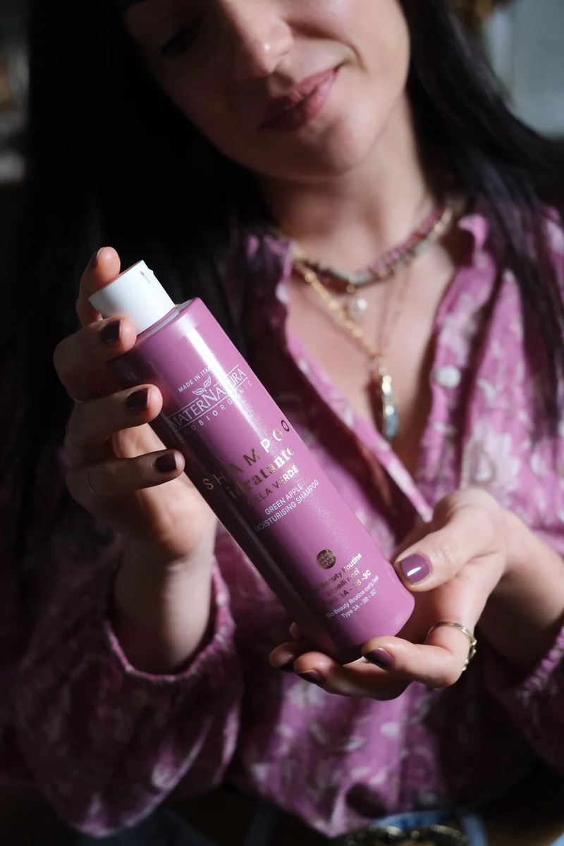 Shampoo Idratante Capelli Ricci alla Mela Verde