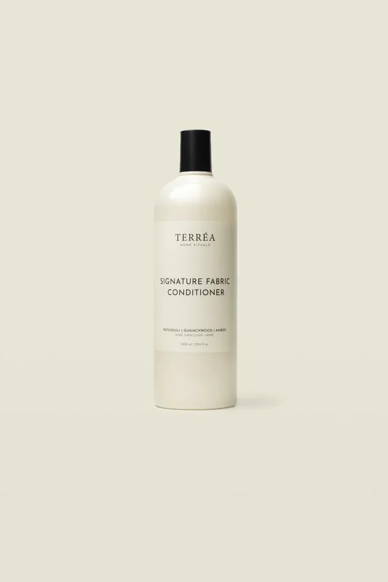 Terréa Signature Fabric Conditioner, Patchouli / Guaiacwood / Amber, 1000 ml